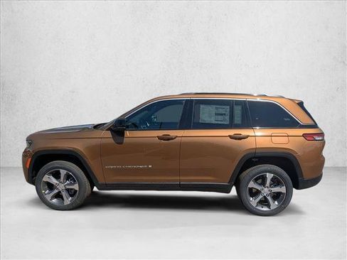 New 2026 Jeep Grand Cherokee Limited AWD/4WD image 4
