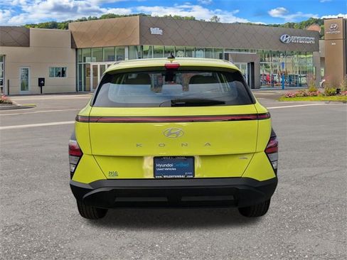 Certified 2024 Hyundai Kona SE image 4
