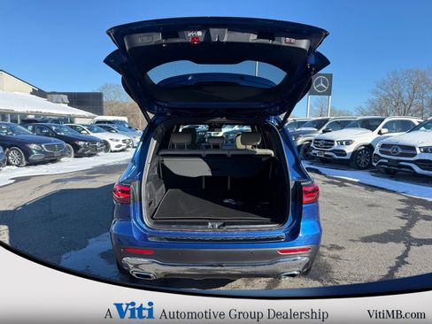 Used 2026 Mercedes-Benz GLB 250 4MATIC image 23