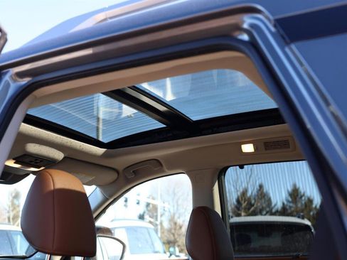 Used 2022 Nissan Pathfinder Platinum w/ Lighting Package (N93) image 19