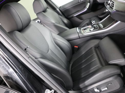 Used 2022 BMW X5 xDrive45e w/ Climate Comfort Package image 41