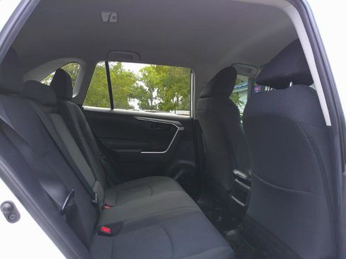 Used 2020 Toyota RAV4 LE image 22