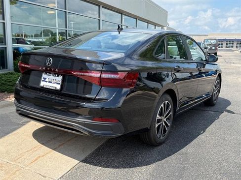 New 2025 Volkswagen Jetta Sport image 3