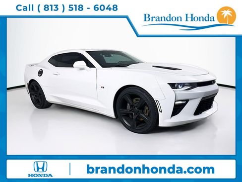 Used 2018 Chevrolet Camaro SS RWD image 1
