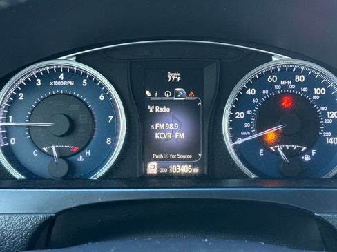 Used 2015 Toyota Camry XLE w/ Convenience Package image 20