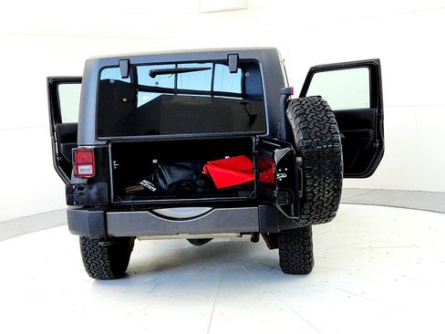 Used 2017 Jeep Wrangler Sport image 11