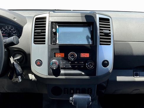 Used 2016 Nissan Frontier SV w/ SV Value Truck Package image 6