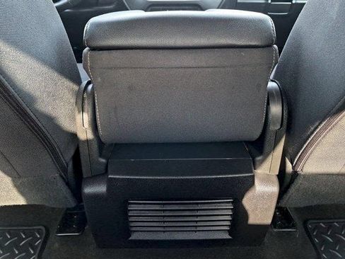 Used 2018 Chevrolet Silverado 1500 LT w/ LT Eassist Package RWD image 19