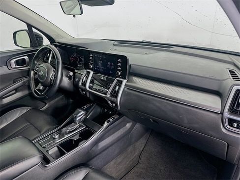 Used 2021 Kia Sorento S w/ Panoramic Sunroof Package image 29