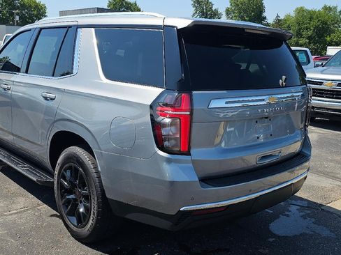 Used 2024 Chevrolet Tahoe LT w/ Luxury Package AWD/4WD image 5