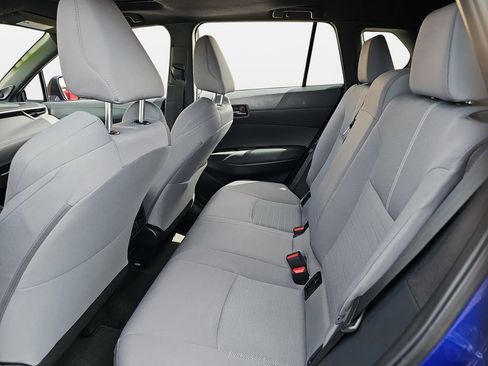 Used 2024 Toyota Corolla Cross AWD Hybrid w/ Moonroof Package image 20
