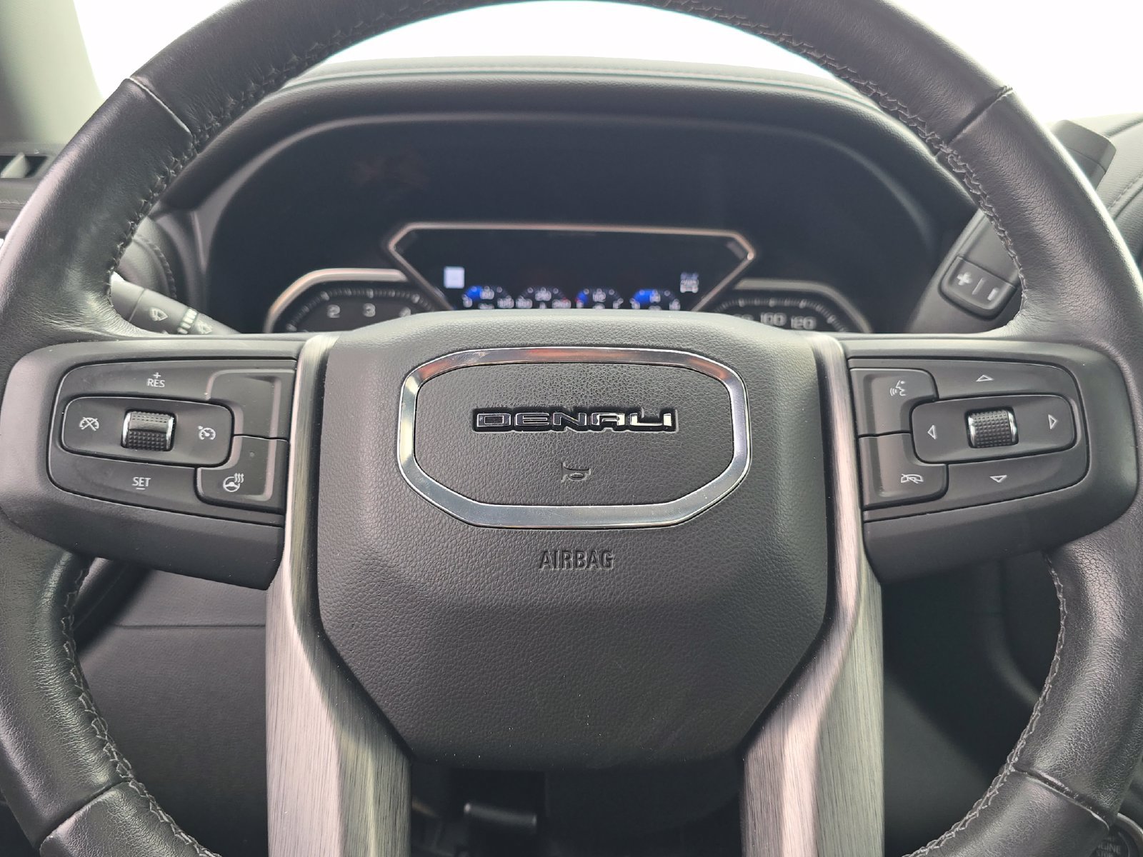 Used 2019 GMC Sierra 1500 Denali w/ Trailer Camera Package AWD/4WD image 22