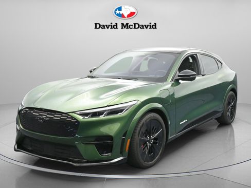 Used 2025 Ford Mustang Mach-E GT image 1