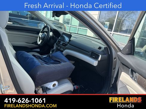 Used 2018 Honda Accord Touring image 23