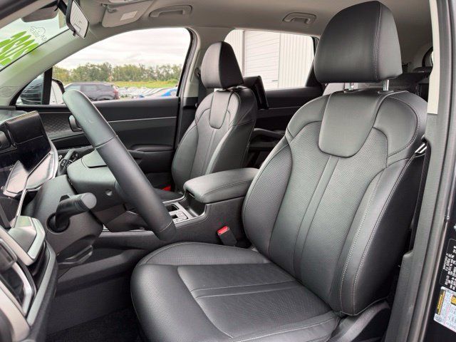 Used 2026 Kia Sorento S AWD/4WD image 11