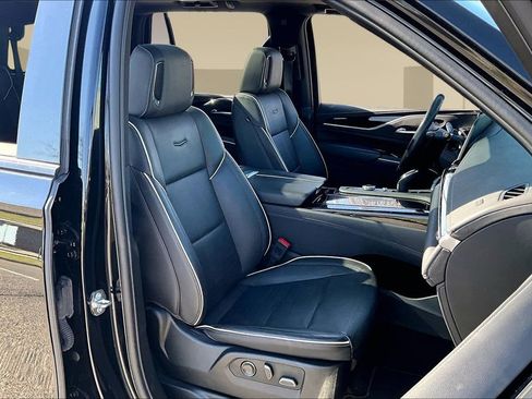 Used 2024 Cadillac Escalade Sport w/ Touring Package image 7