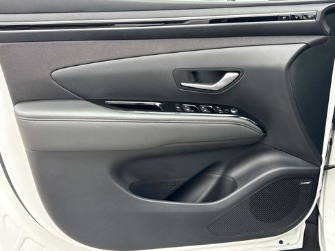 Used 2024 Hyundai Tucson Limited image 17