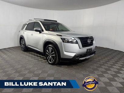 Used 2025 Nissan Pathfinder Platinum w/ Cargo Package