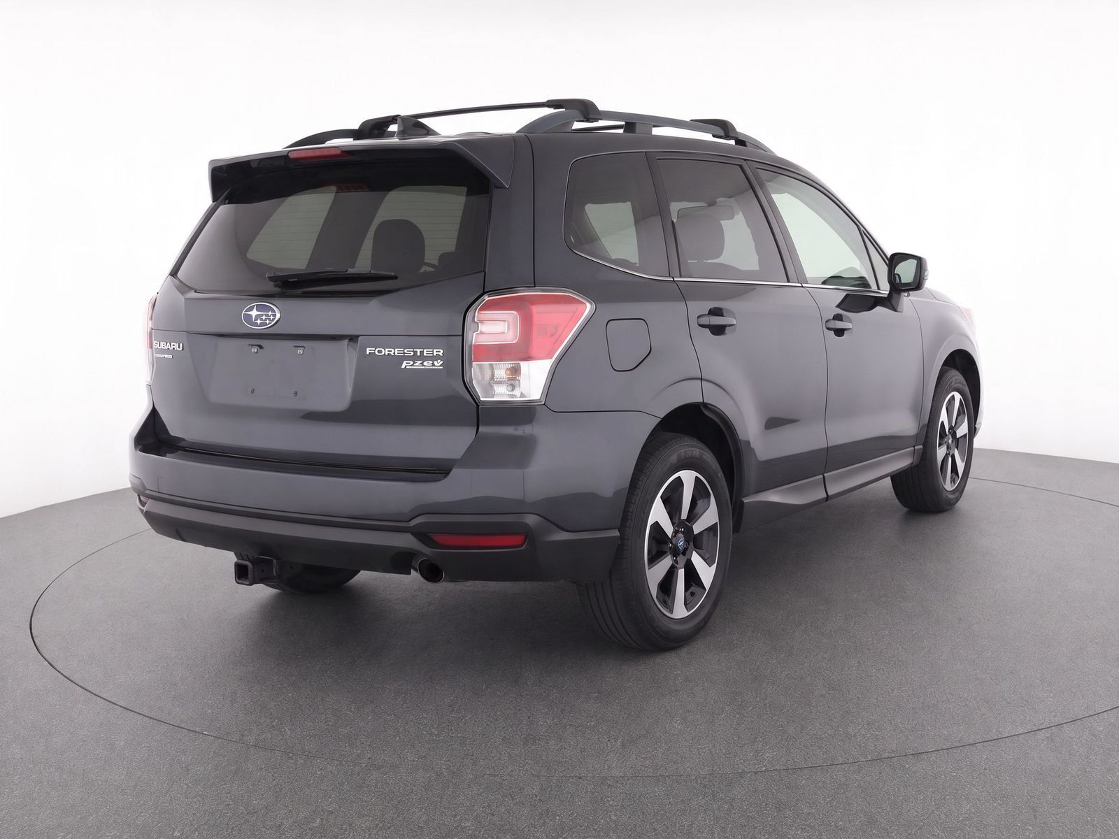 Used 2017 Subaru Forester 2.5i Premium w/ All-Weather Package AWD/4WD image 3