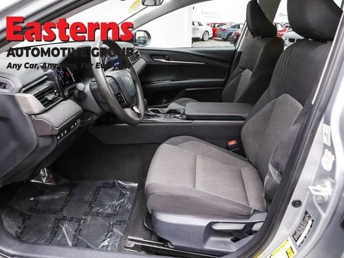 Used 2025 Toyota Camry LE image 14