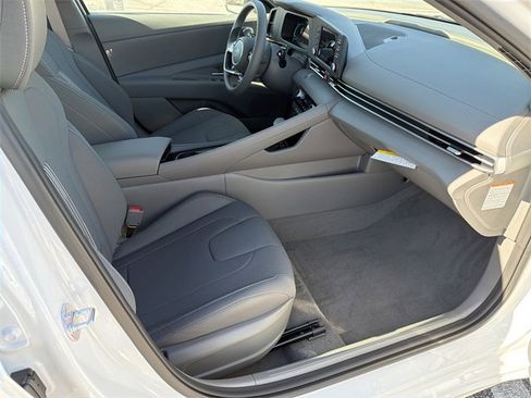 New 2026 Hyundai Elantra Blue image 13