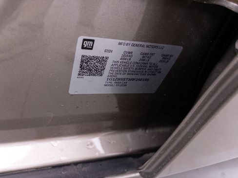 Used 2024 Chevrolet Malibu LS FWD image 35