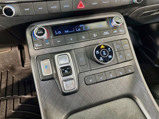Used 2024 Hyundai Palisade Limited AWD/4WD image 23