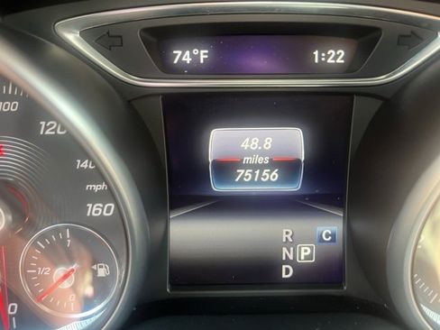 Used 2018 Mercedes-Benz CLA 250 image 19