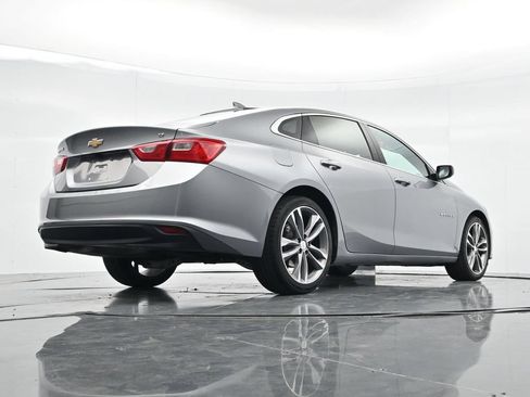 Used 2023 Chevrolet Malibu LT FWD image 31