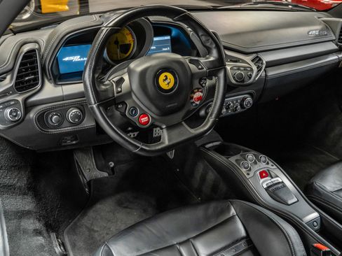 Used 2012 Ferrari 458 Italia Coupe image 12