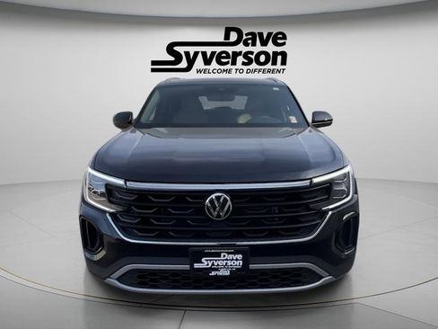 New 2026 Volkswagen Atlas Cross Sport SE AWD/4WD image 2