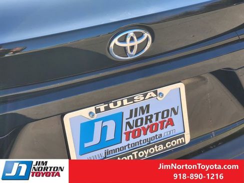 Used 2025 Toyota Corolla LE w/ LE Premium Package image 11