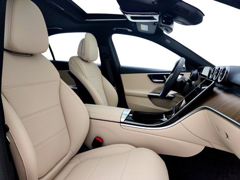 Certified 2025 Mercedes-Benz C 300 Sedan image 15