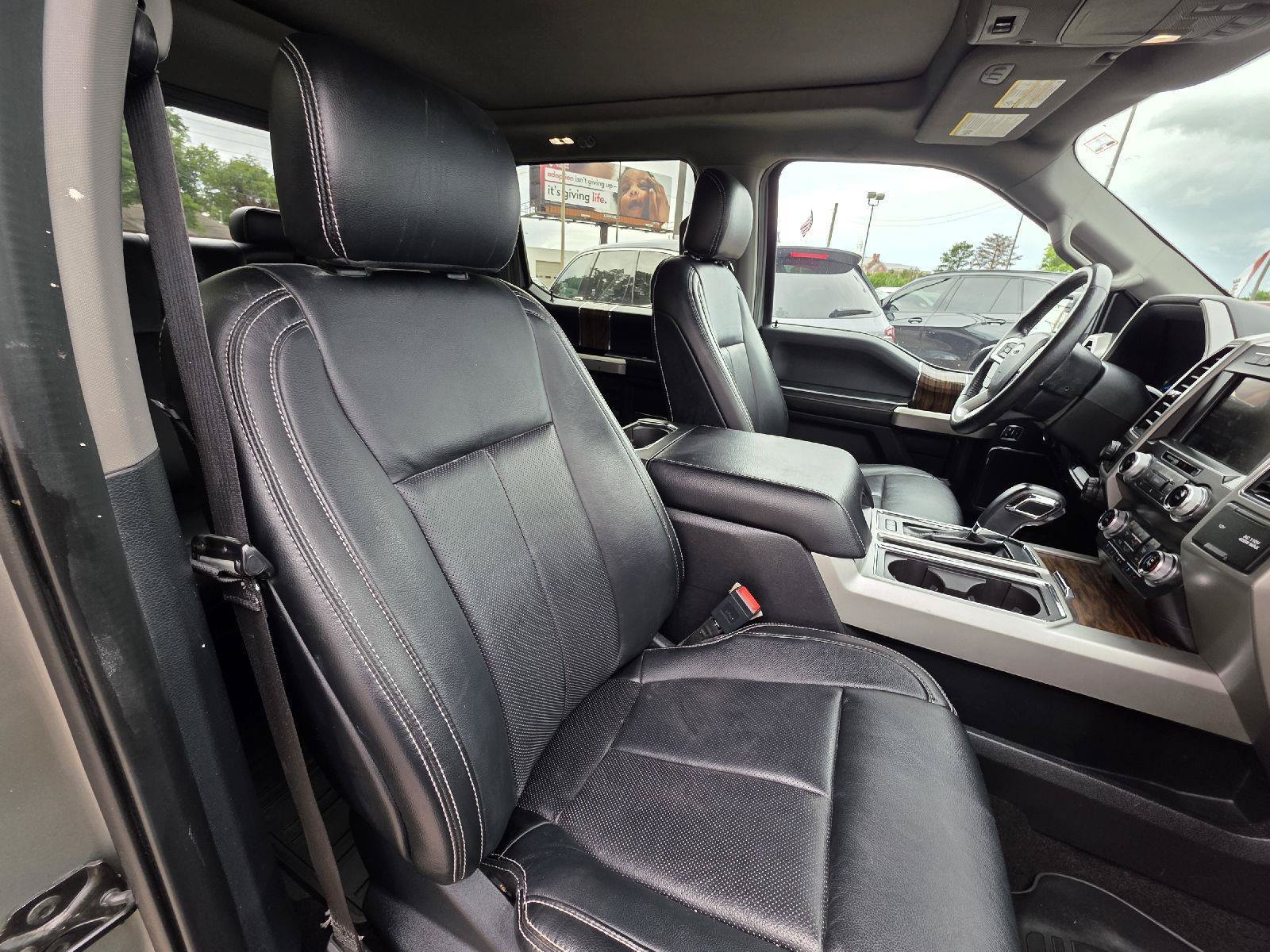 Used 2019 Ford F150 Lariat w/ Equipment Group 502A Luxury AWD/4WD image 28