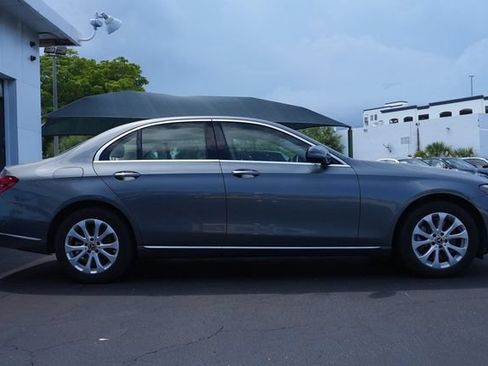 Used 2018 Mercedes-Benz E 300 4MATIC image 17