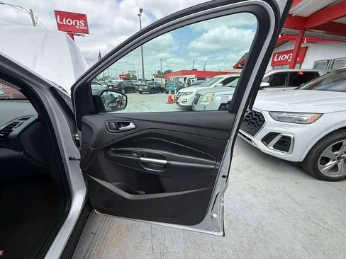 Used 2019 Ford Escape SE AWD/4WD image 11