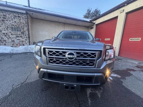Used 2022 Nissan Frontier SV image 12