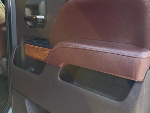 Used 2016 Chevrolet Silverado 2500 High Country w/ Duramax Plus Package image 25