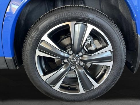 Certified 2025 Lexus UX 300h 300h Premium image 22