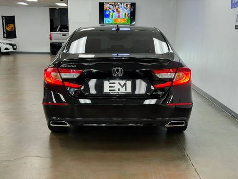 Used 2019 Honda Accord Sport image 8