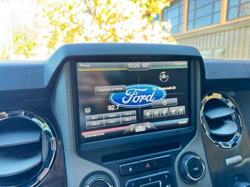 Used 2015 Ford F250 Platinum w/ FX4 Off-Road Package AWD/4WD image 18