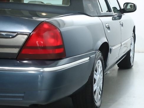 Used 2008 Mercury Grand Marquis GS image 10