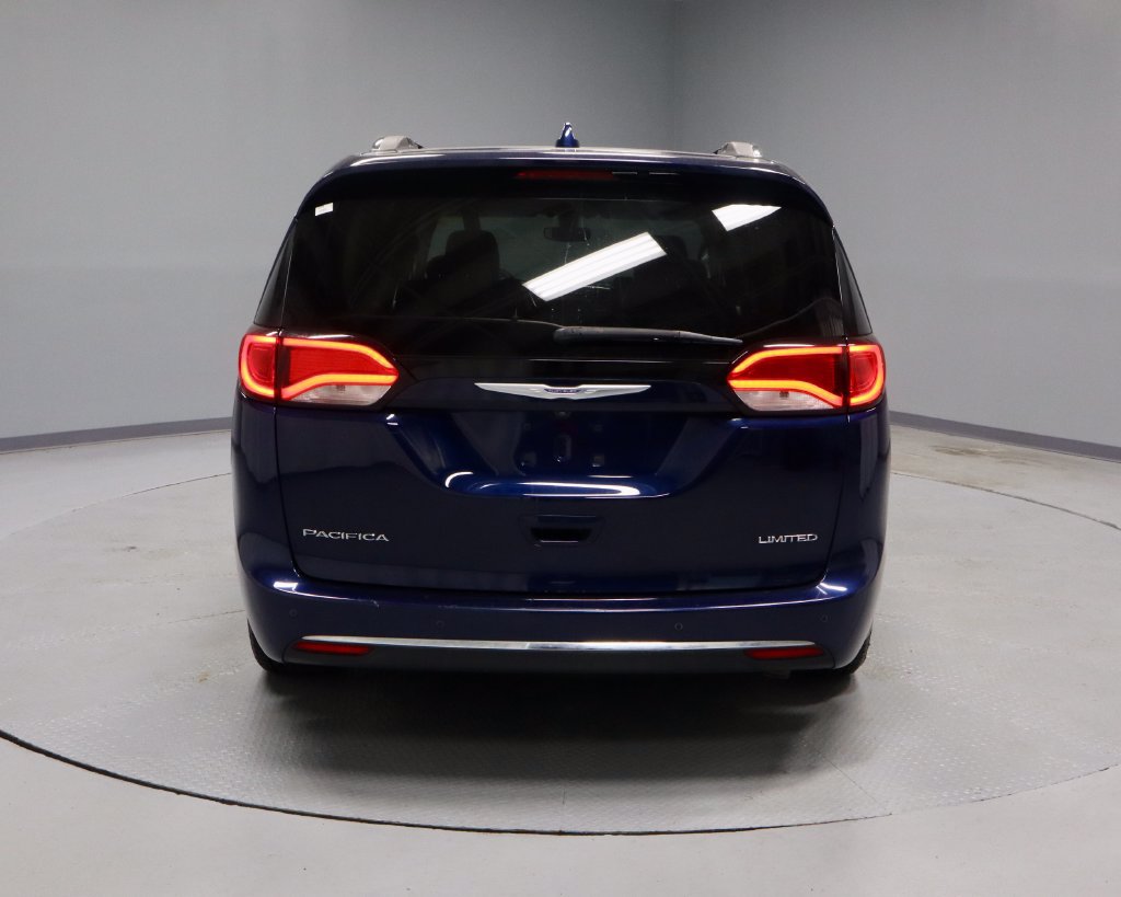 Used 2019 Chrysler Pacifica Limited FWD image 9