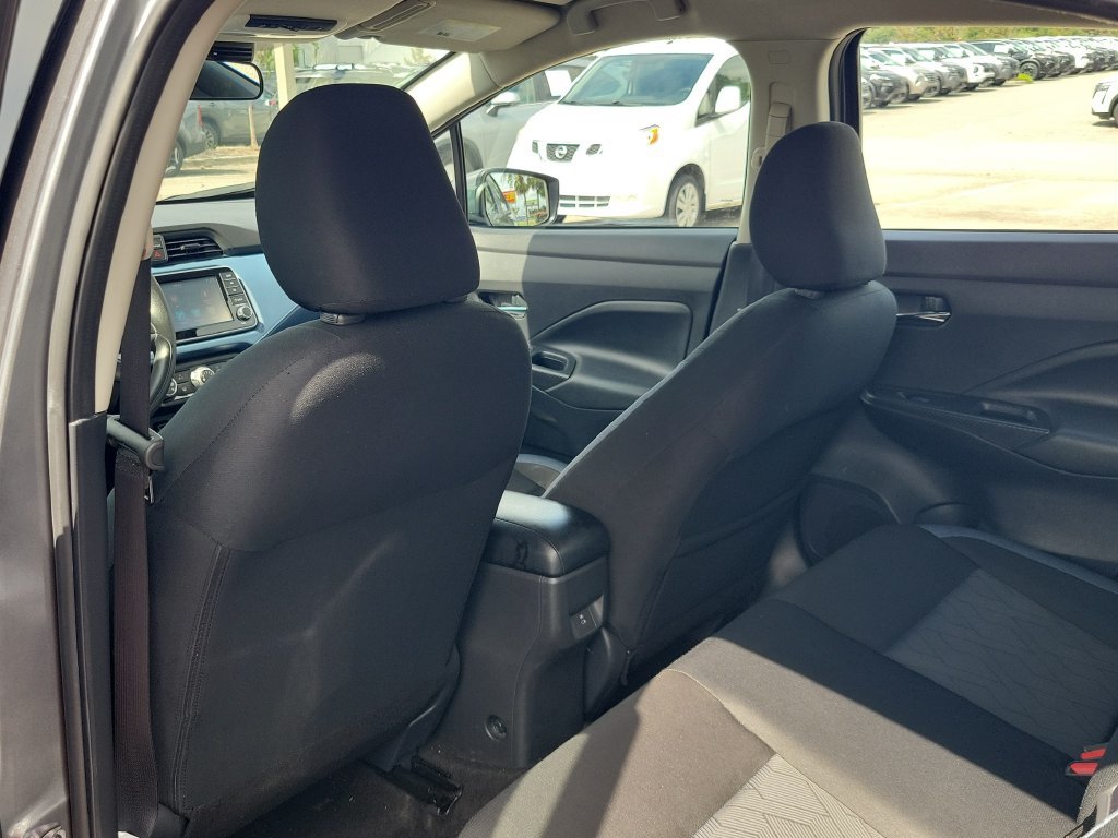 Used 2025 Nissan Versa SV FWD image 9