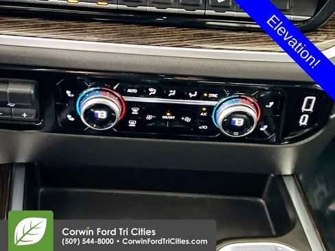 Used 2022 GMC Sierra 1500 Elevation w/ Elevation Premium Package AWD/4WD image 9
