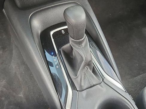 Used 2024 Toyota Corolla LE FWD image 15
