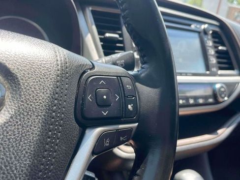Used 2019 Toyota Highlander Limited w/ Protection Package #3 AWD/4WD image 26