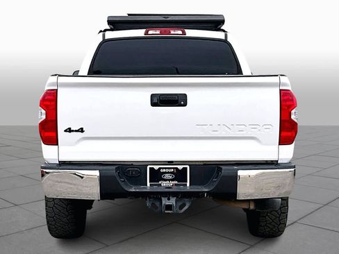 Used 2016 Toyota Tundra SR5 w/ SR5 Upgrade Package image 5