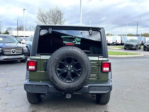 Used 2021 Jeep Wrangler Unlimited Sport image 7