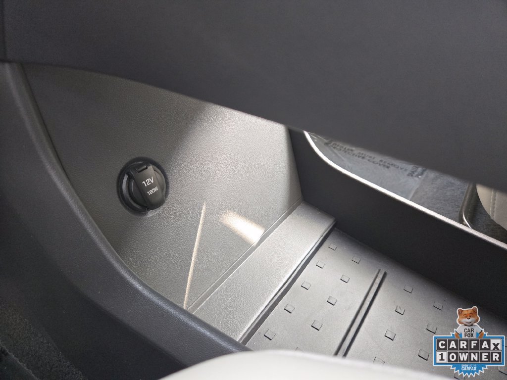Used 2025 Hyundai Santa Fe SEL FWD image 40